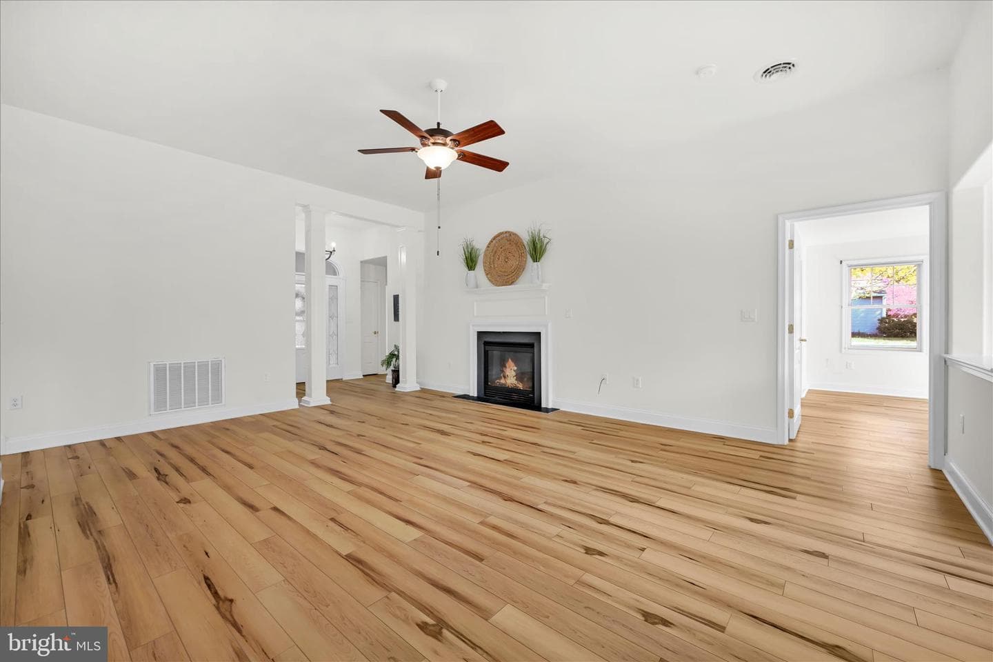 1029 Alden Way photo 17