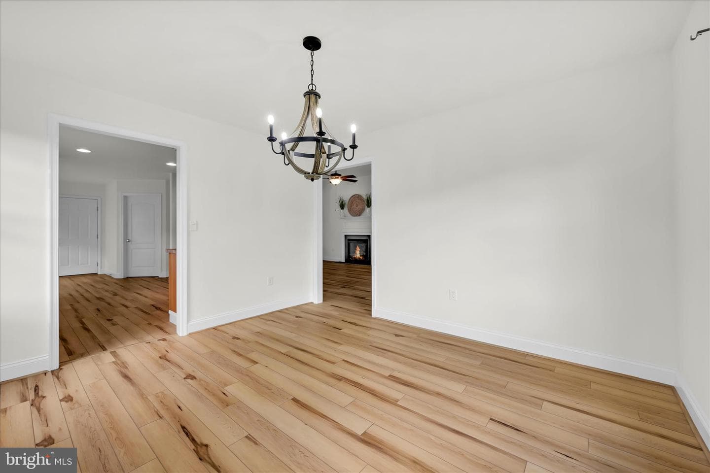 1029 Alden Way photo 22
