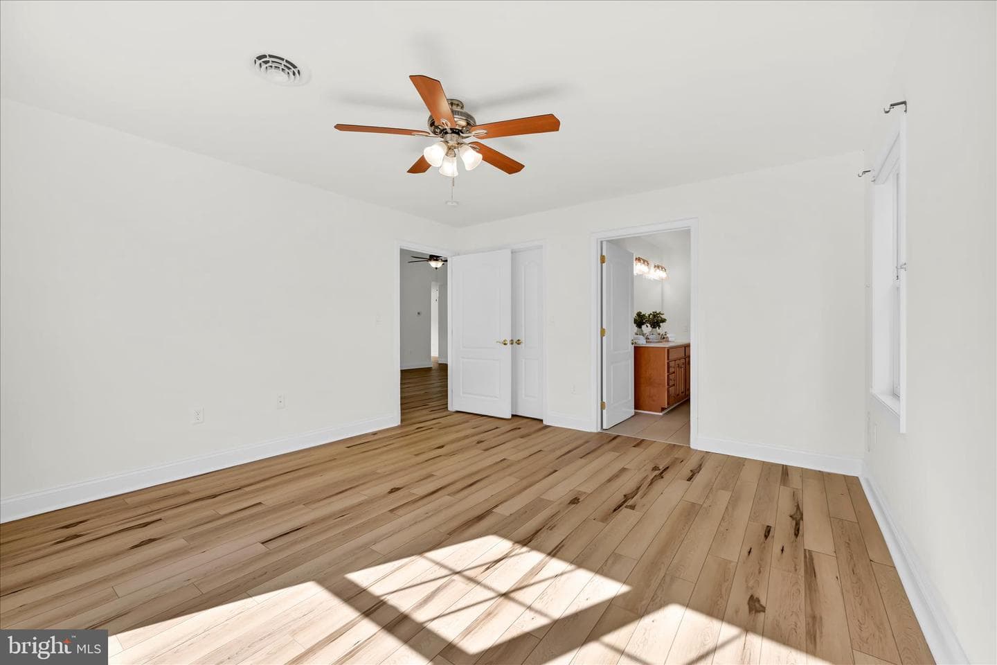 1029 Alden Way photo 29