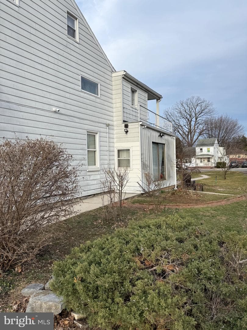 422 S 6th Street photo 3