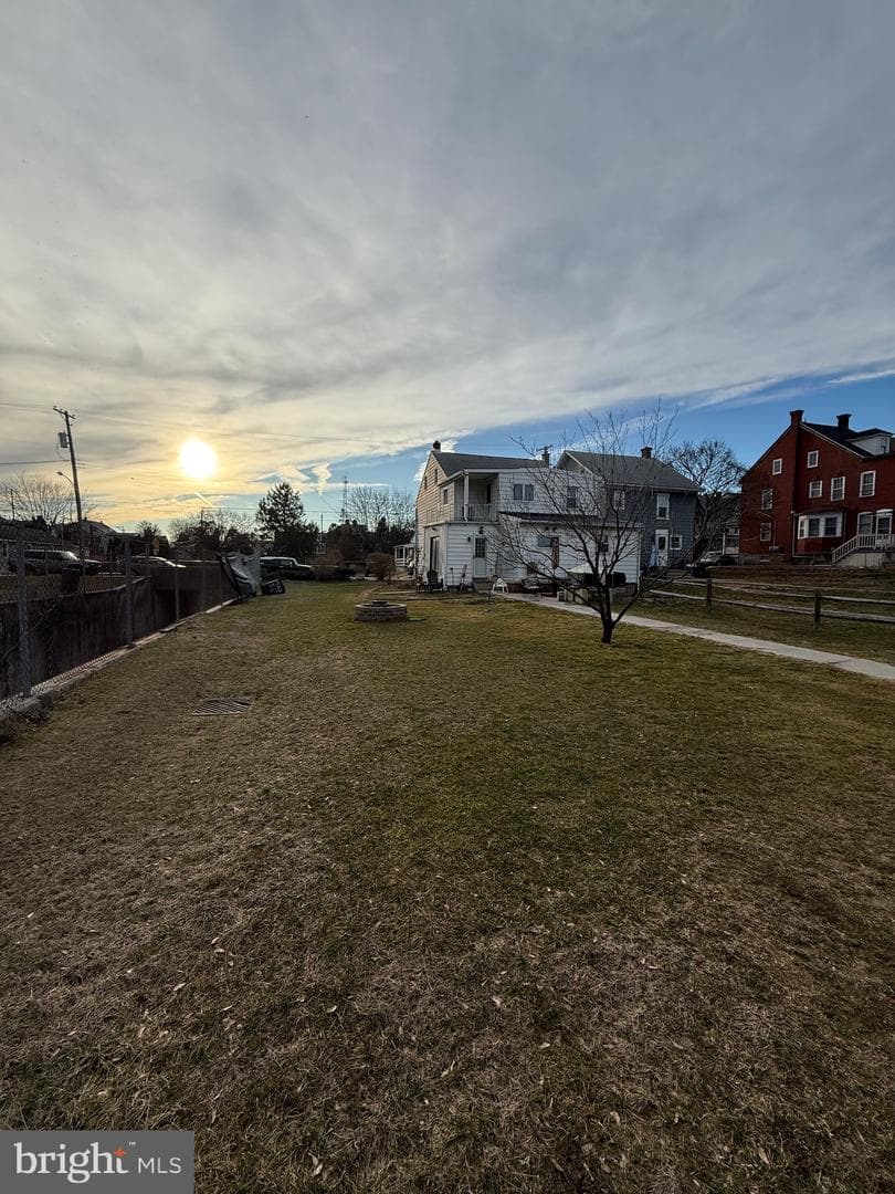 422 S 6th Street photo 5