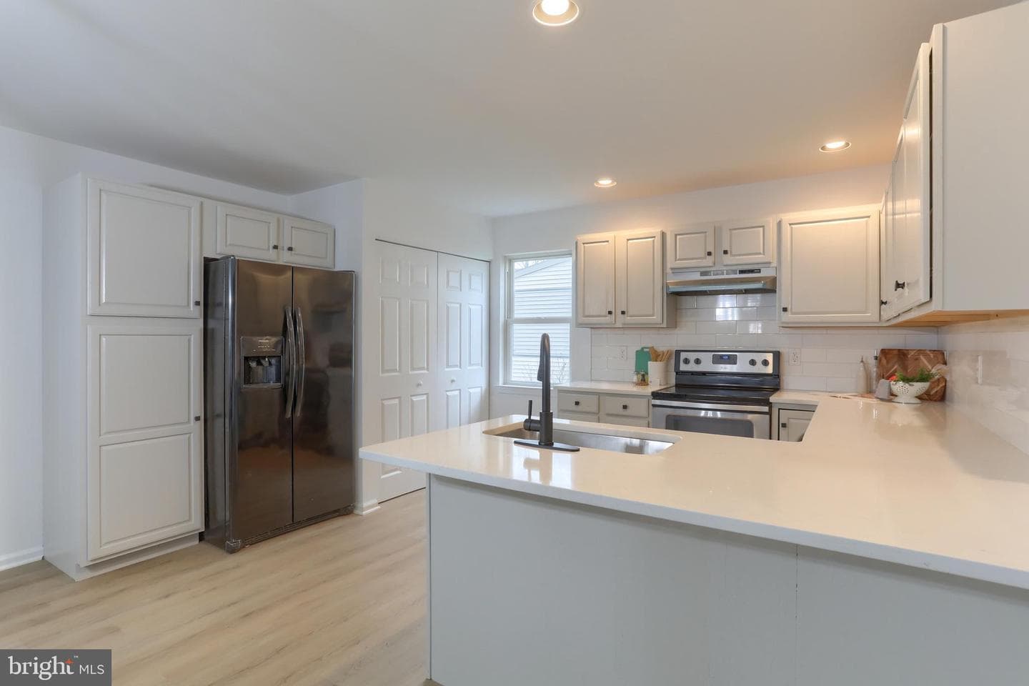 174 Spruce Ct photo 16