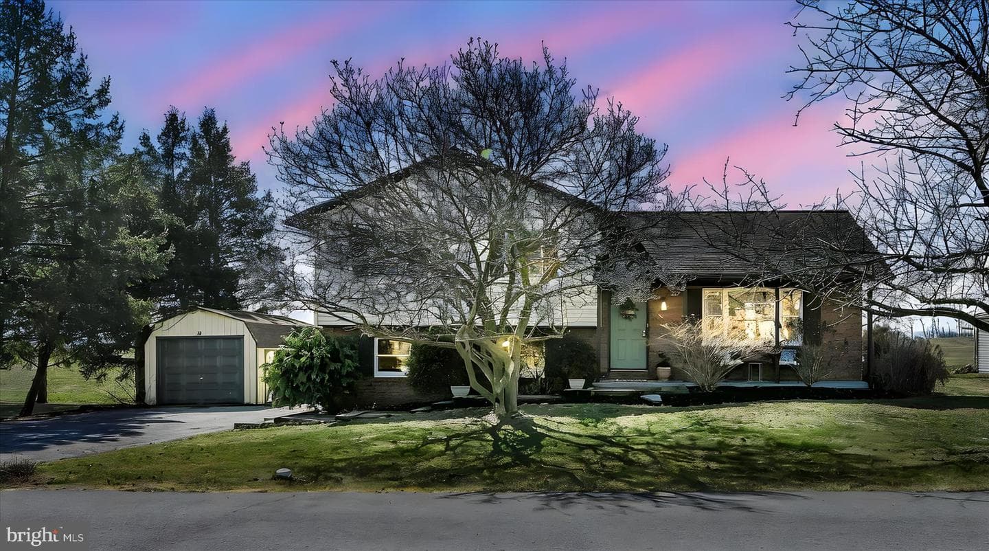28 Maple Lane