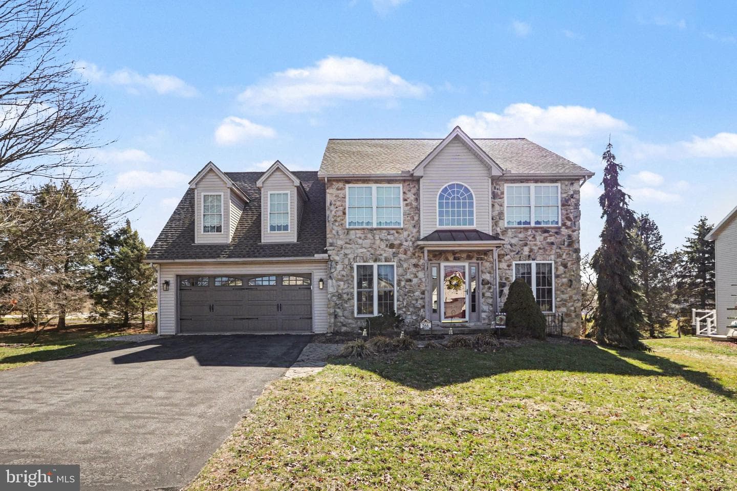 266 Farmhouse Ln photo 1