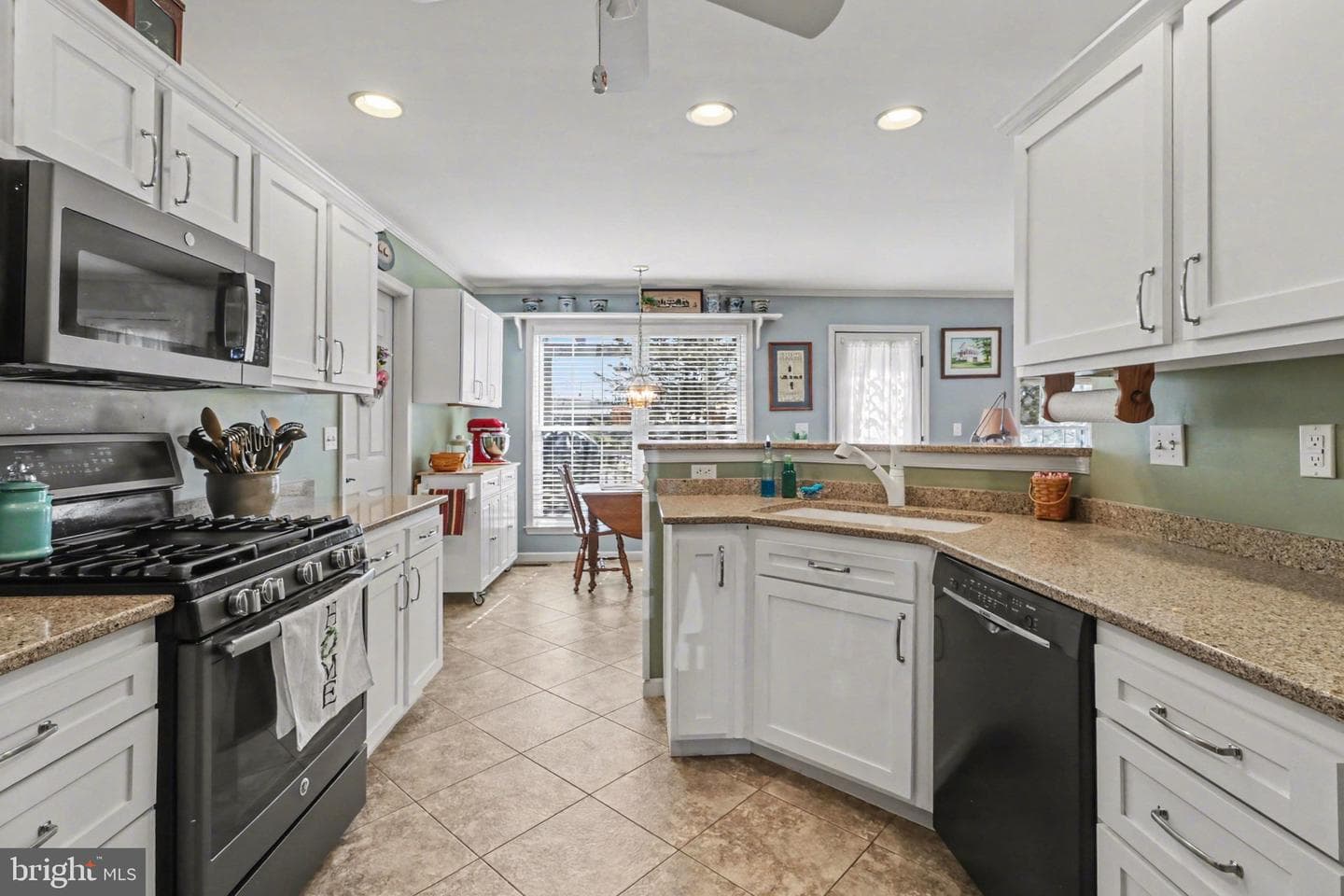 266 Farmhouse Ln photo 14