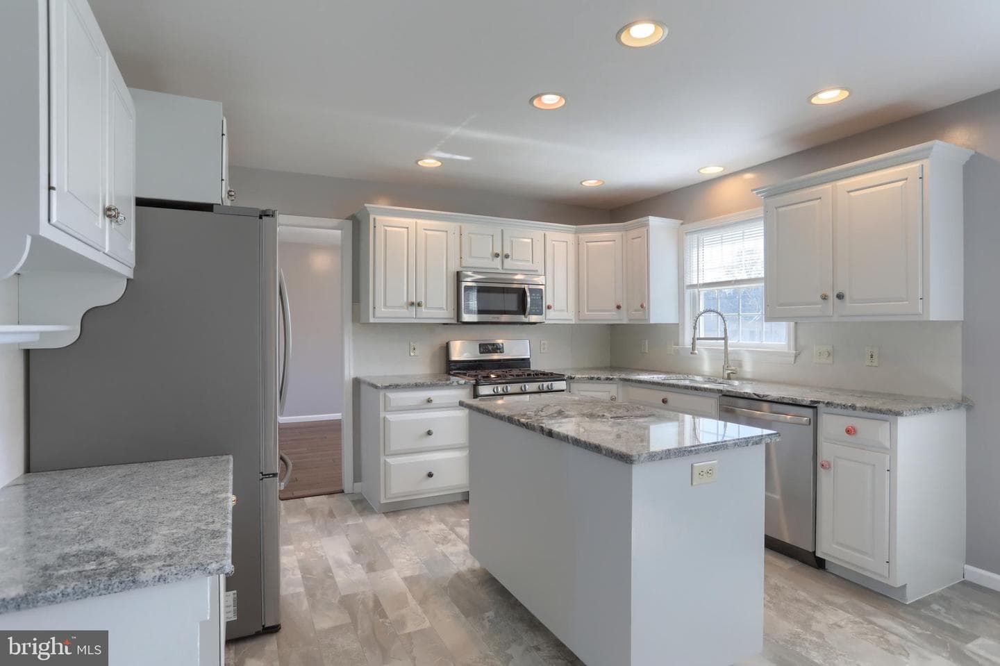 60 Norfolk Lane photo 9