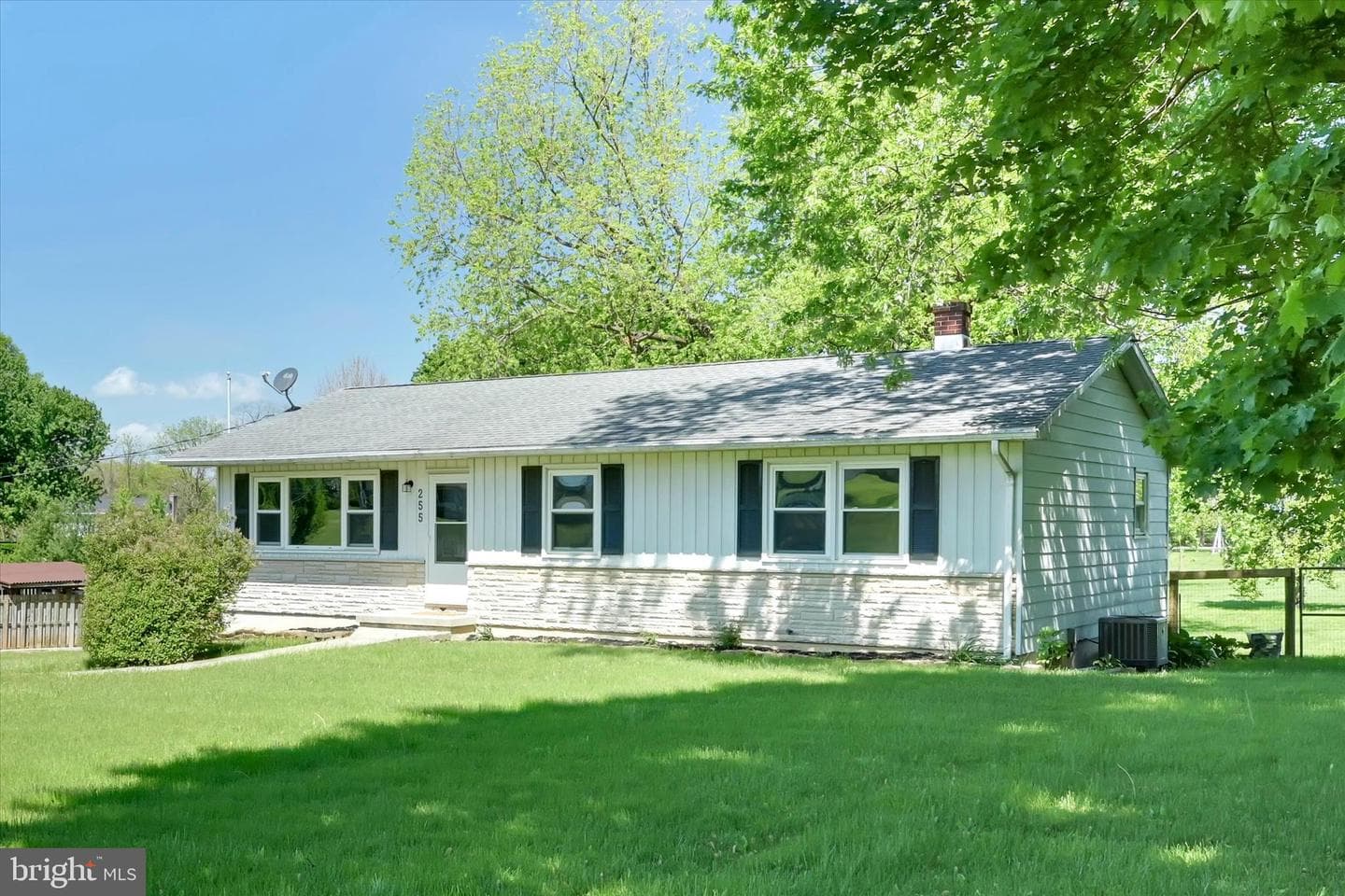 255 Kathy Court photo 35