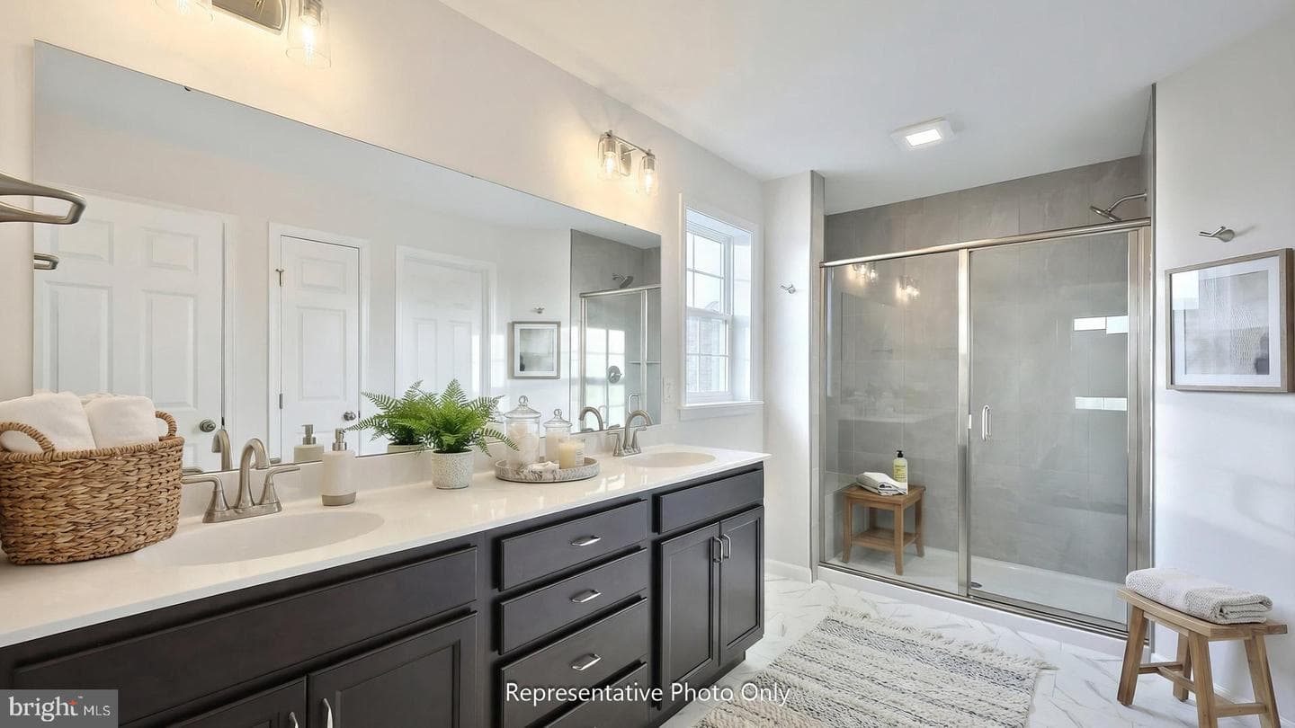641 Sunset Boulevard photo 11