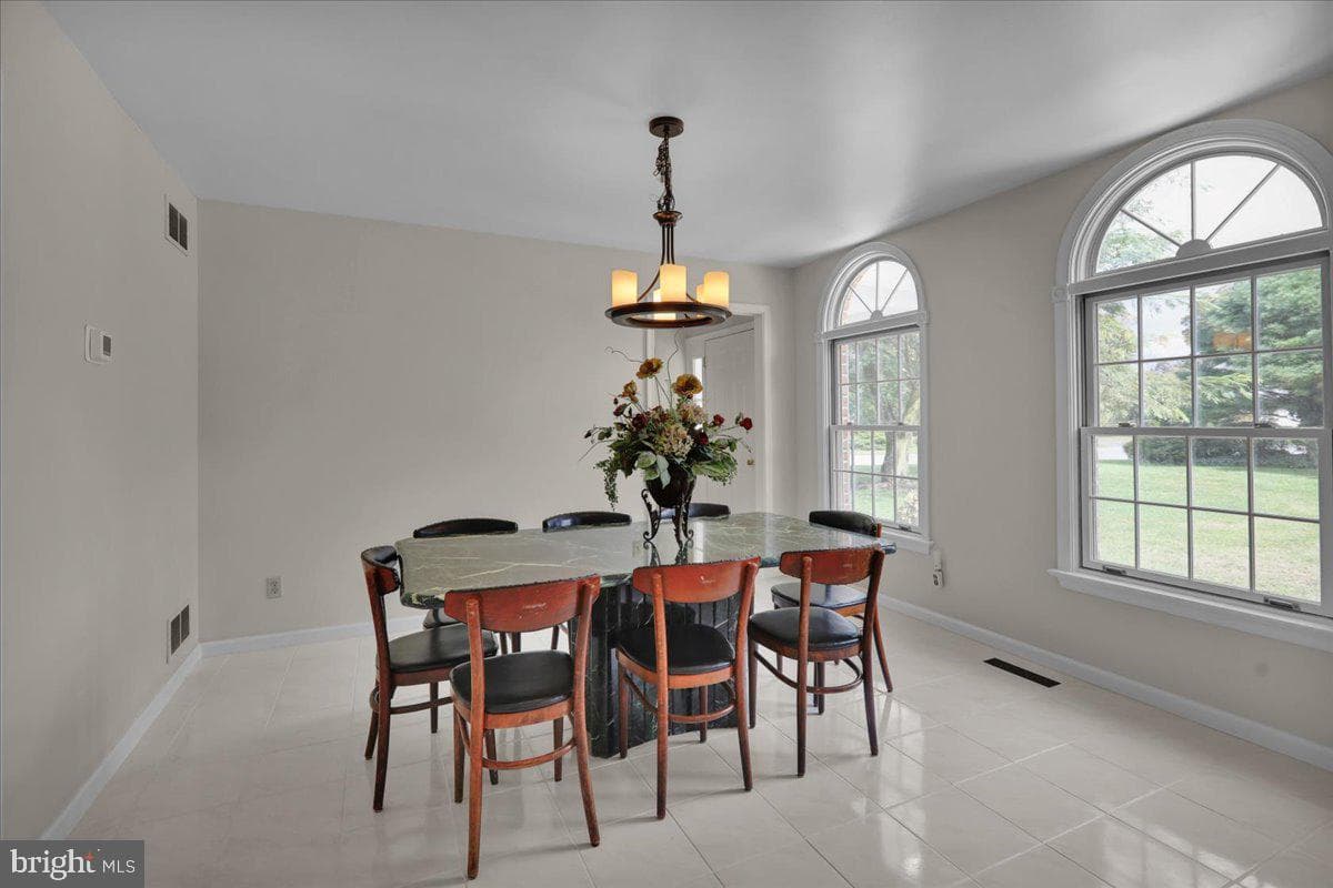47 Norway Lane photo 14