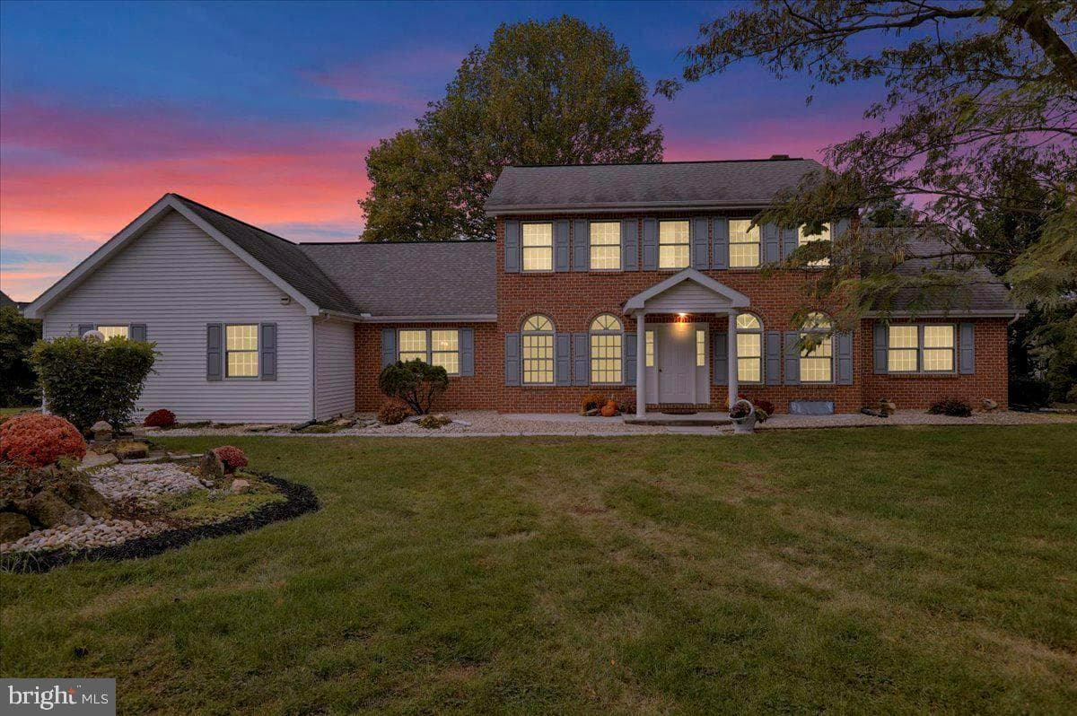 47 Norway Lane photo 2