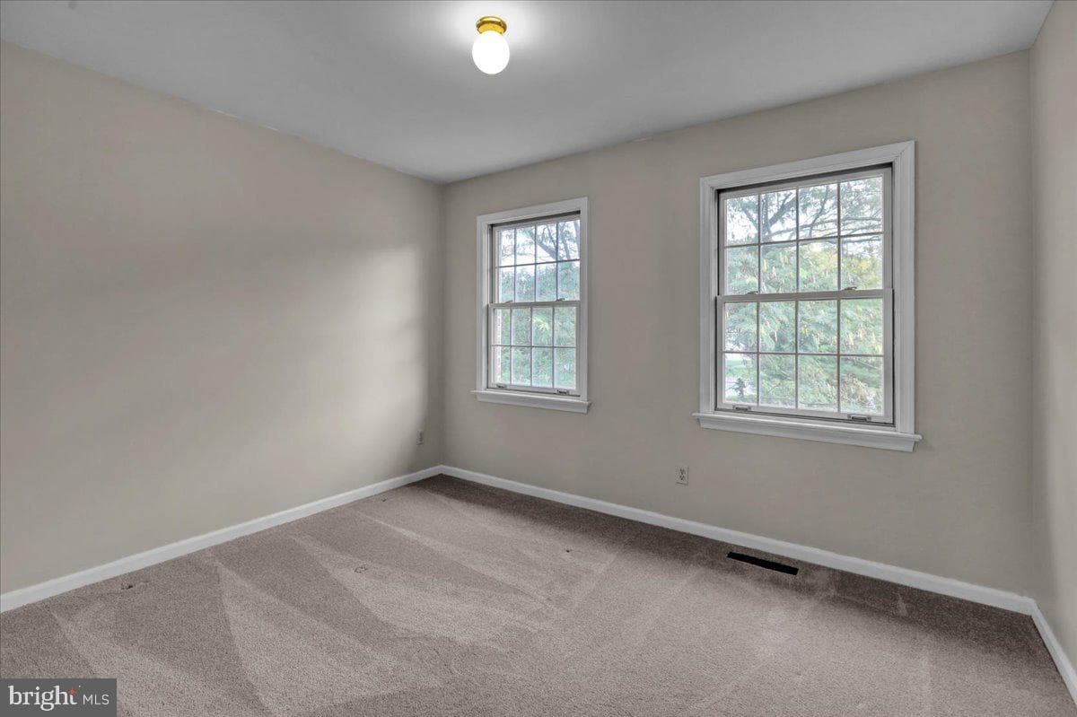 47 Norway Lane photo 30