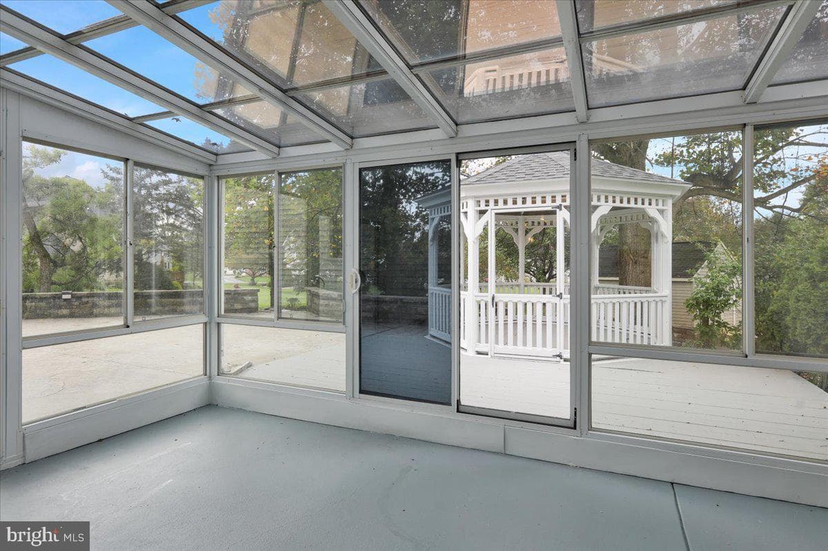 47 Norway Lane photo 39