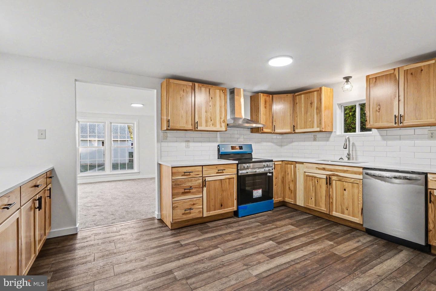 140 N Prince Street photo 5