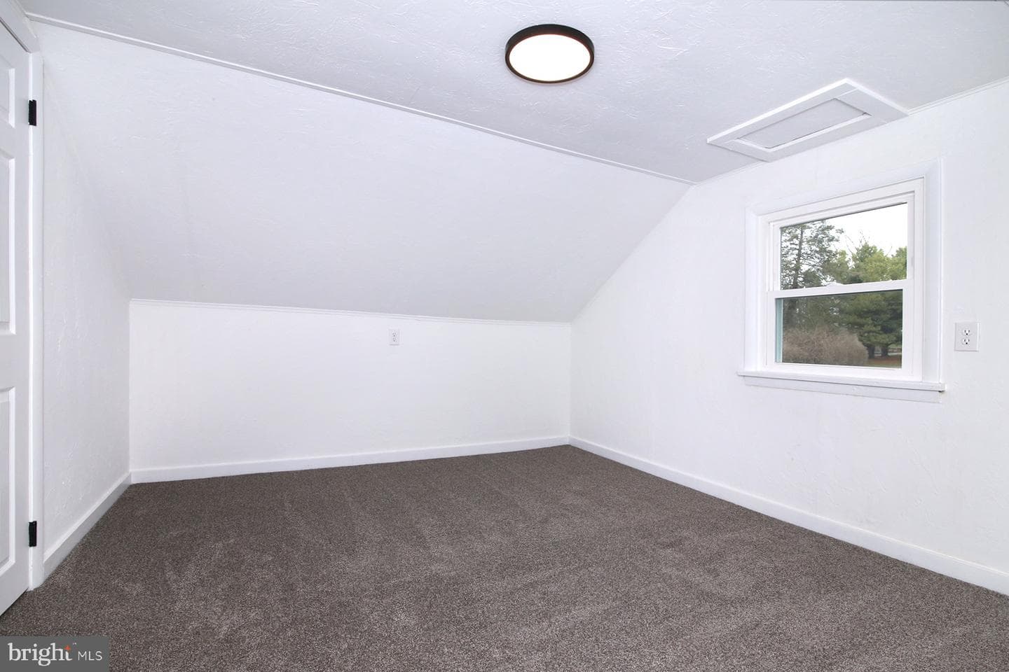 1220 Spruce Street photo 32