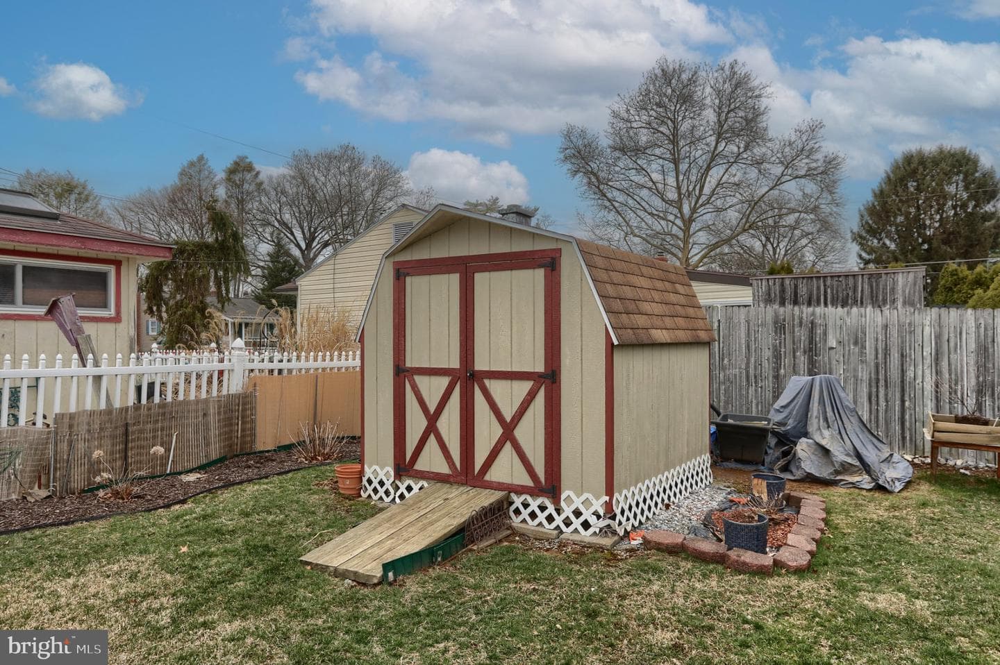1425 Poplar Street photo 28