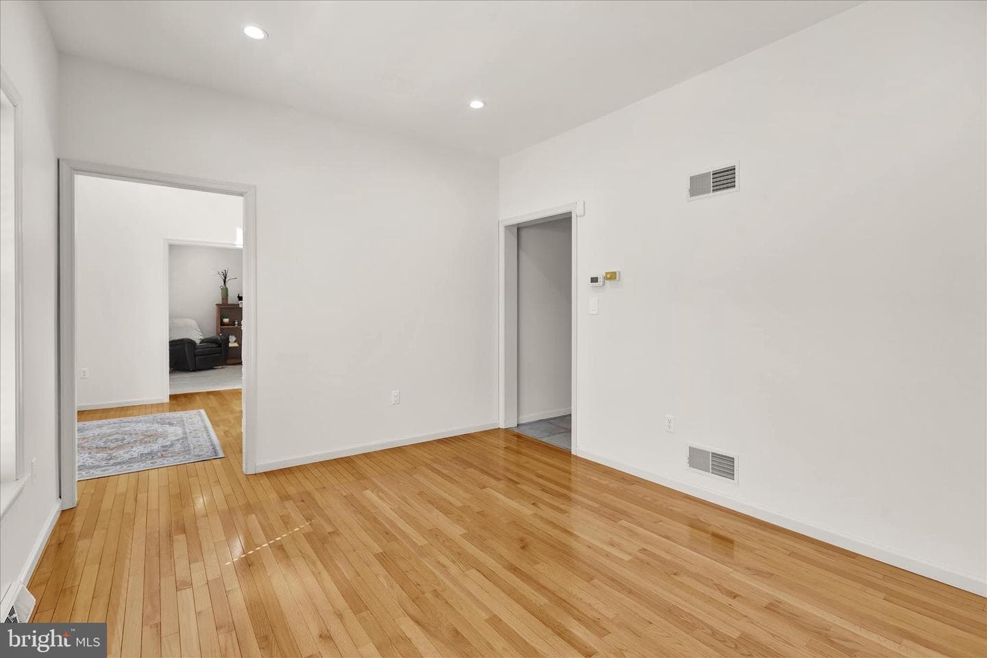 1026 Glenwood Ln L-0254 photo 17