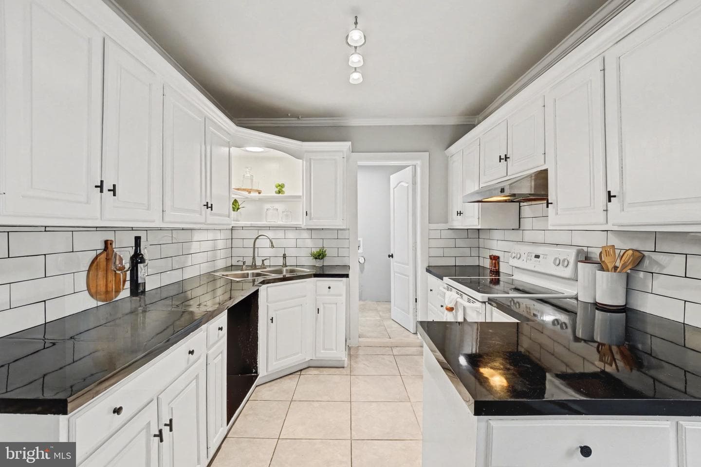 808 Locust Street photo 12