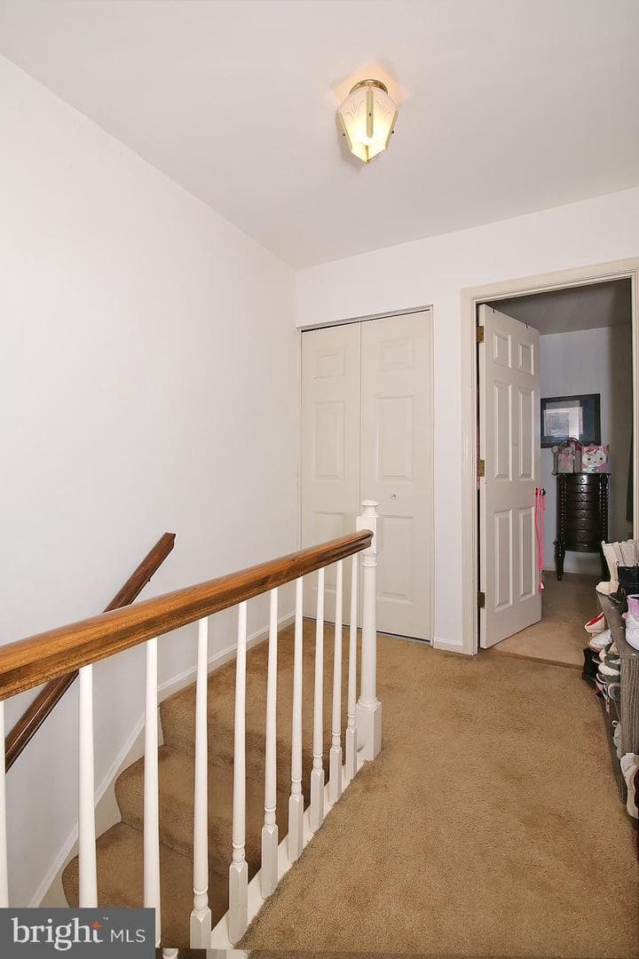 1927 Carlton Drive photo 18