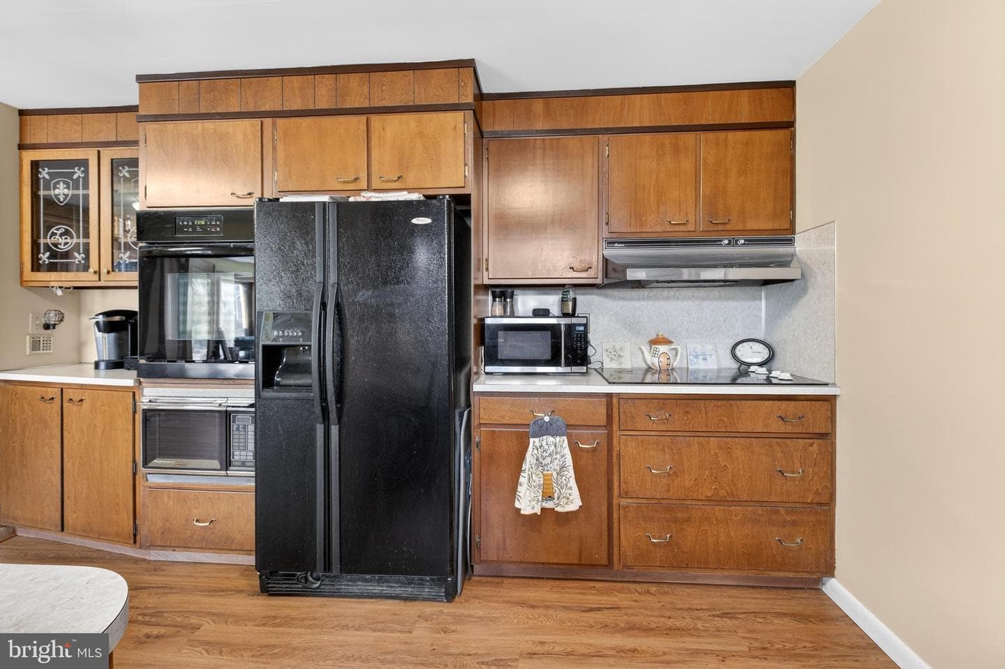 1099 Cedar Crest Drive photo 8