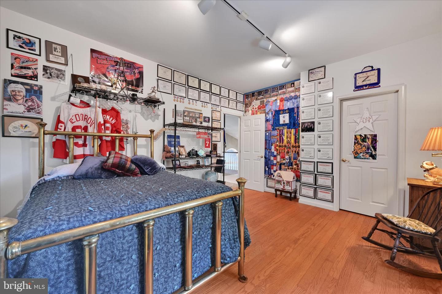 725 Brookside Lane photo 30