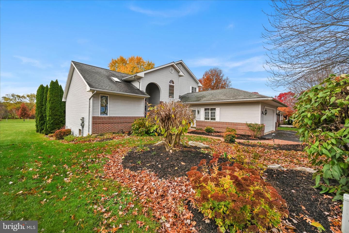 725 Brookside Lane photo 46