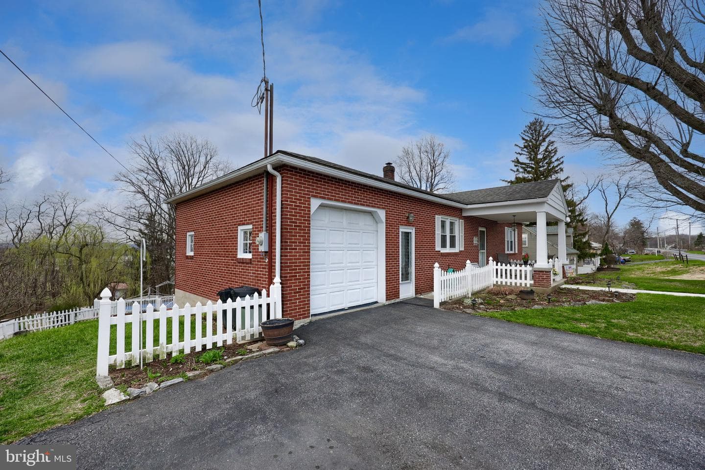 3020 Tunnel Hill Road photo 3