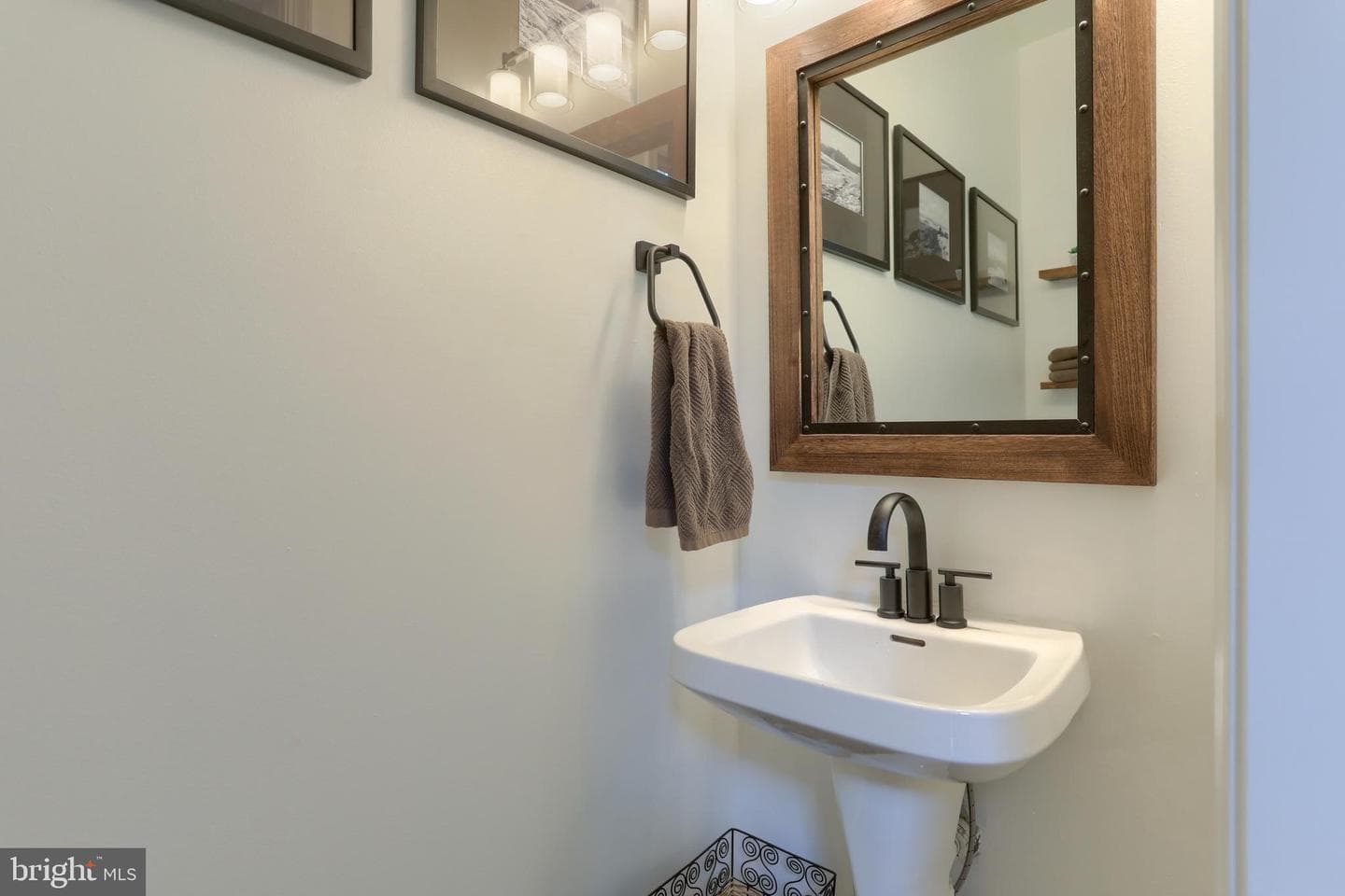 107 Gold Finch Drive photo 24