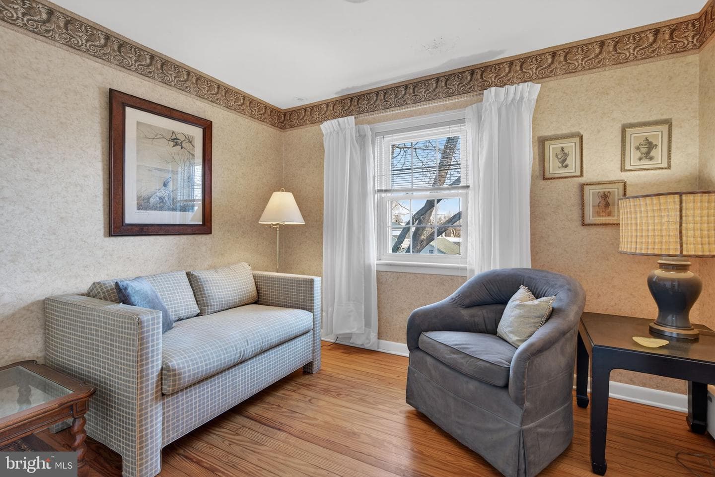 108 S Locust Street photo 23