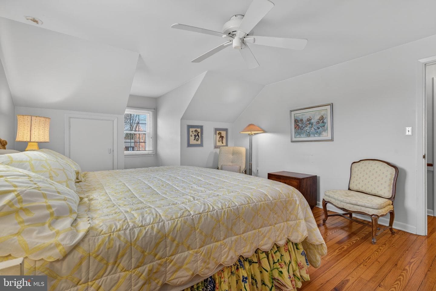 108 S Locust Street photo 26