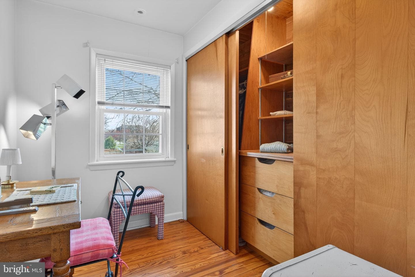108 S Locust Street photo 28