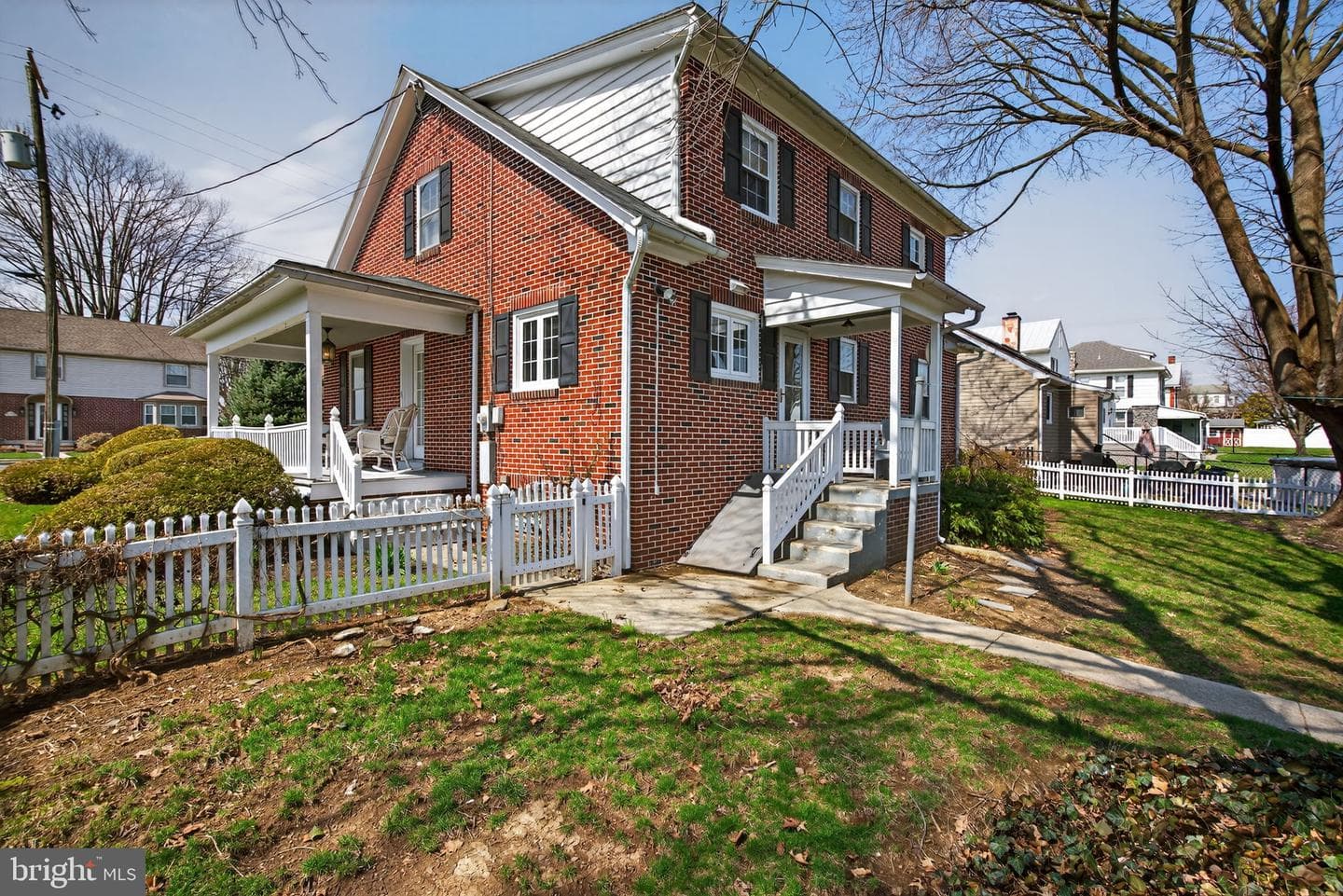 108 S Locust Street photo 43