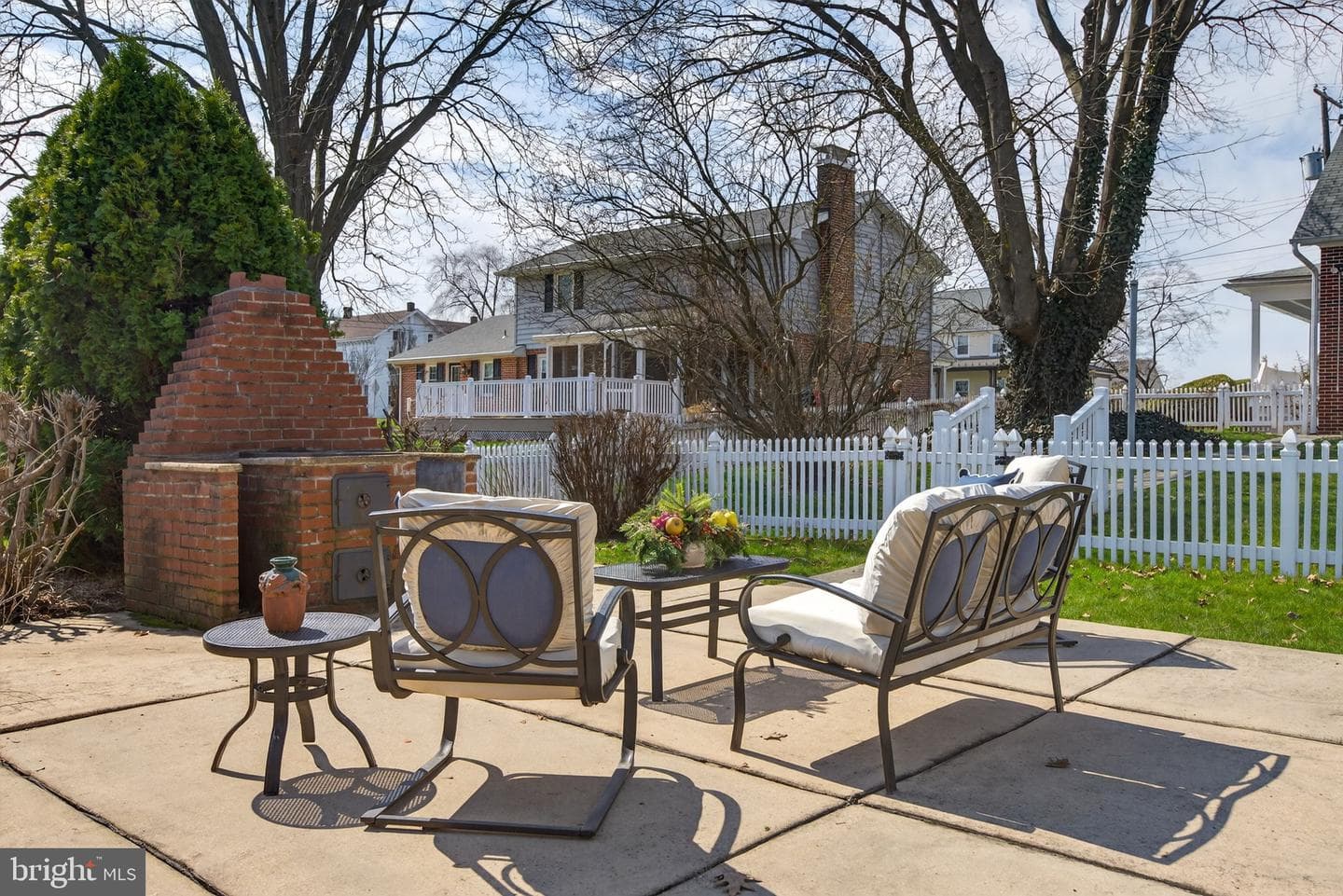 108 S Locust Street photo 46
