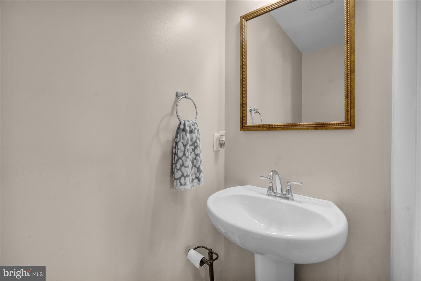 81 Creekside Drive photo 8