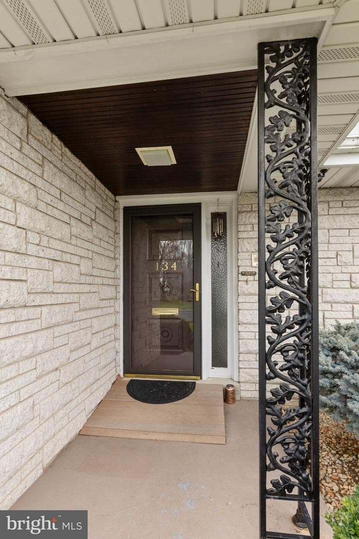 134 Lynnwood Drive photo 8