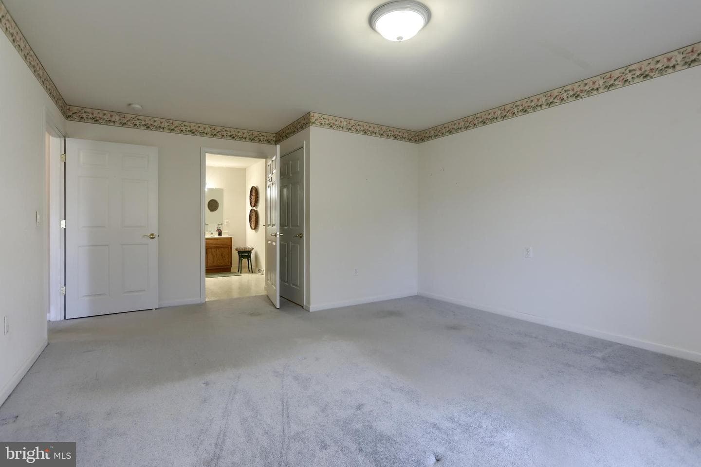 592 N 16th Street photo 26