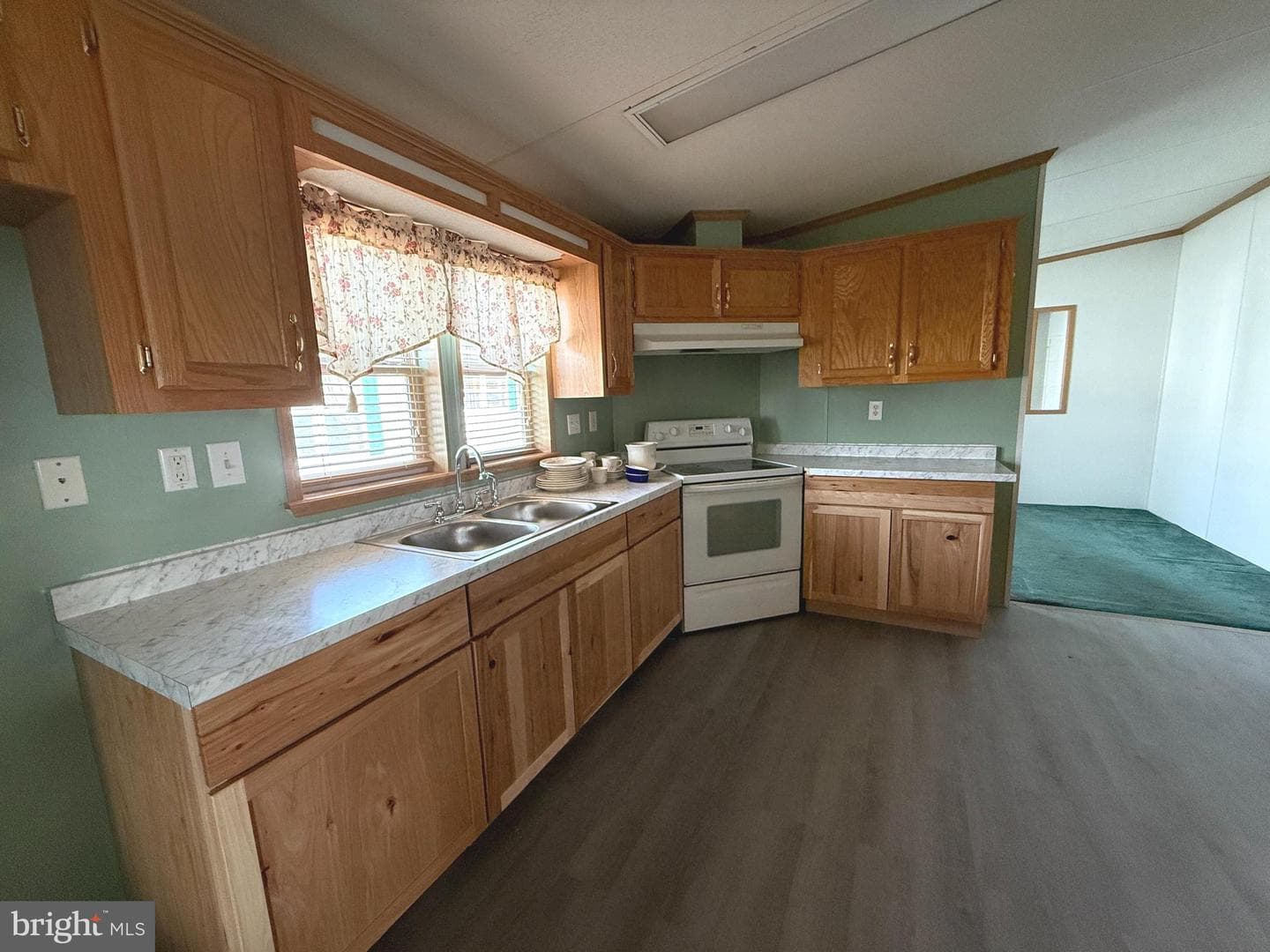 154 W Spruce Street photo 10