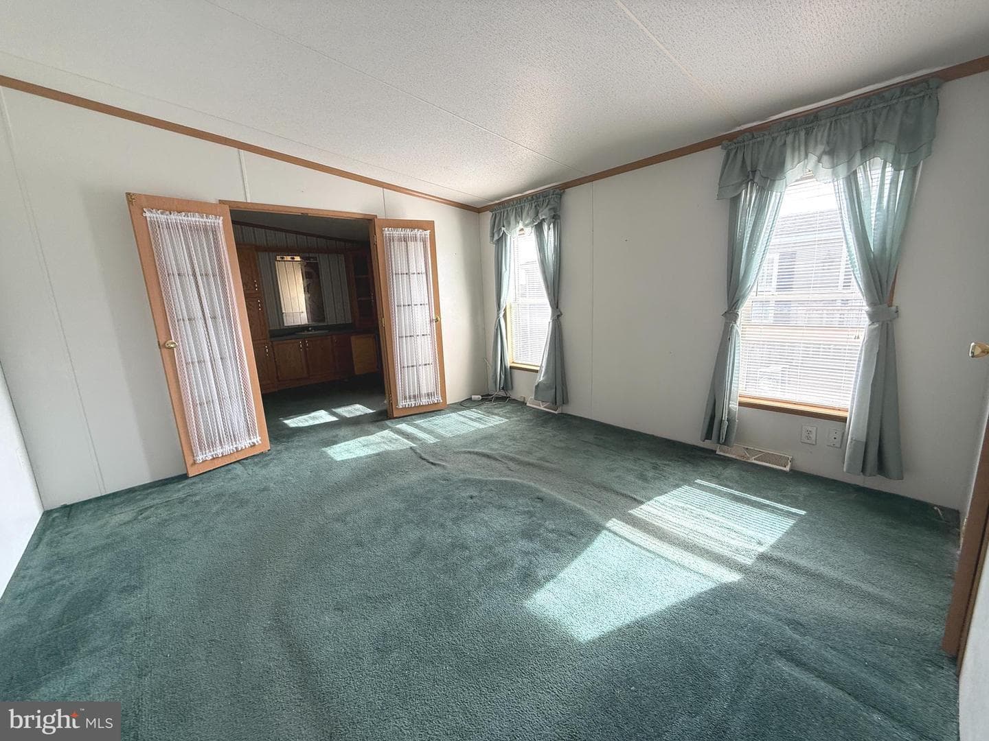 154 W Spruce Street photo 21