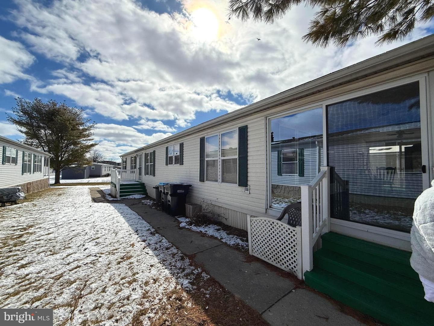 154 W Spruce Street photo 28
