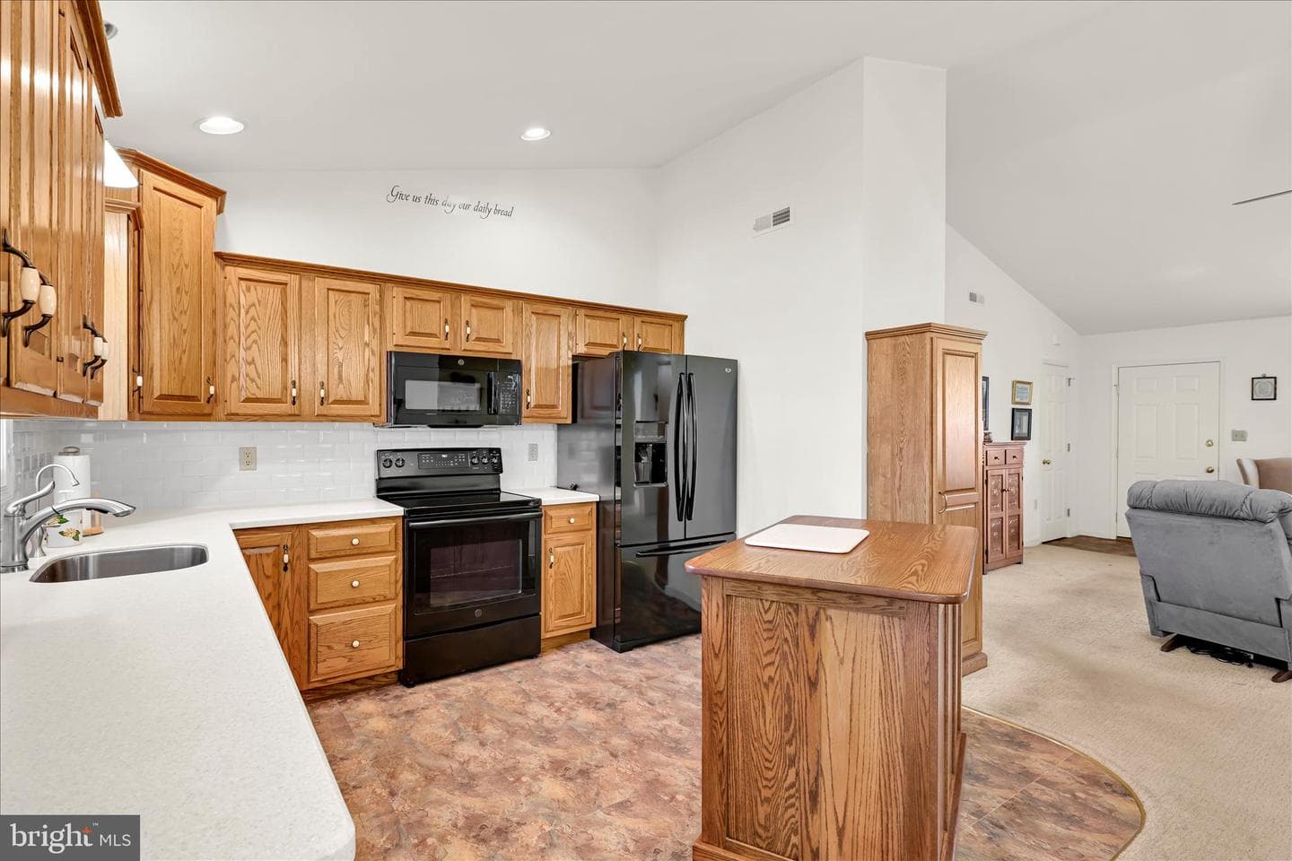 5 Springhouse Drive photo 16