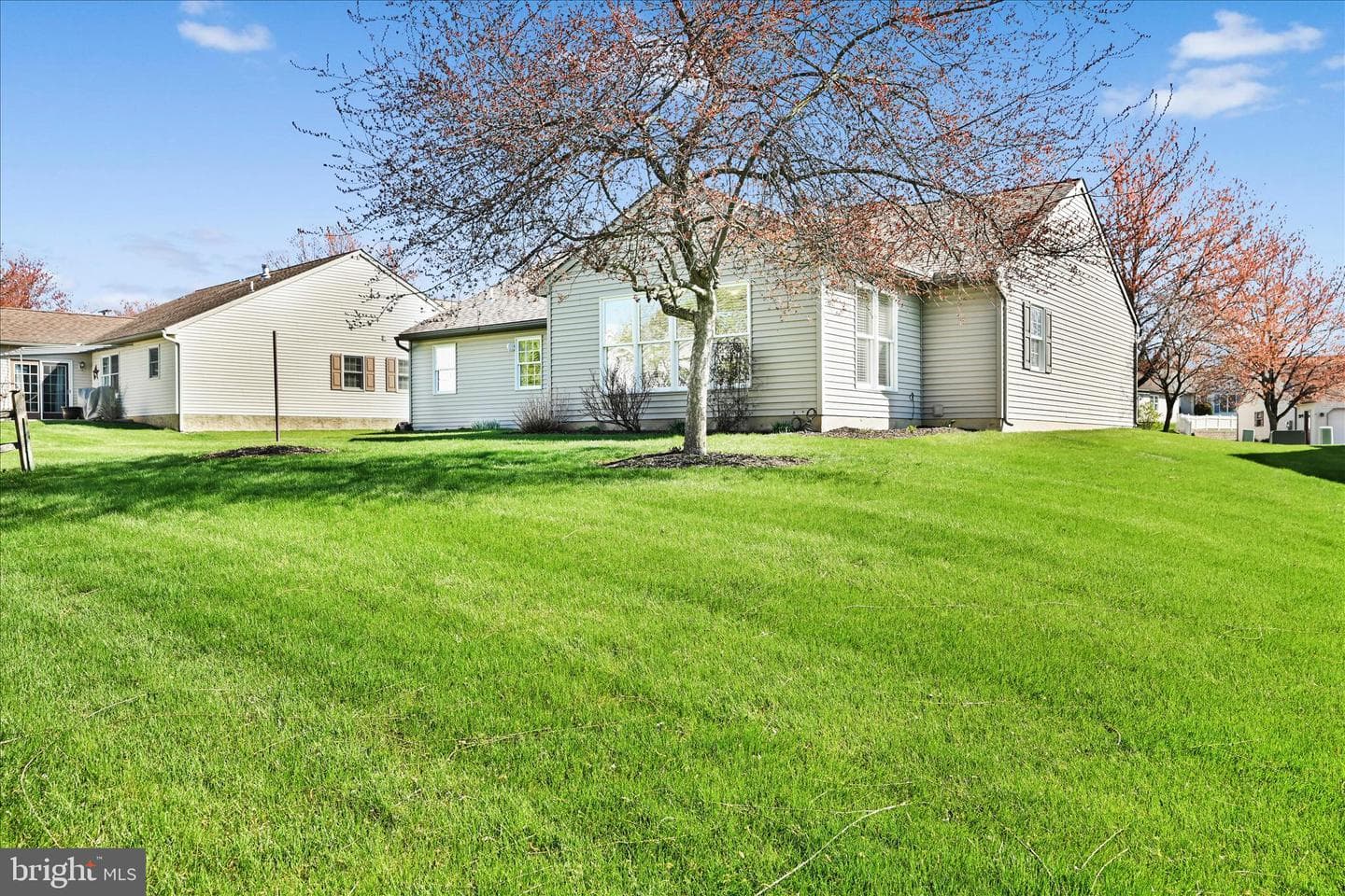 5 Springhouse Drive photo 32