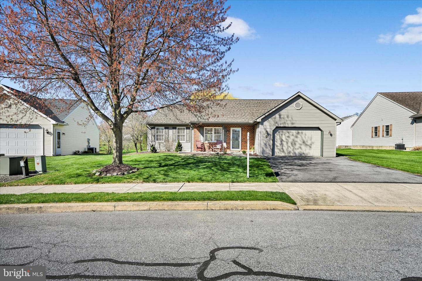 5 Springhouse Drive photo 4
