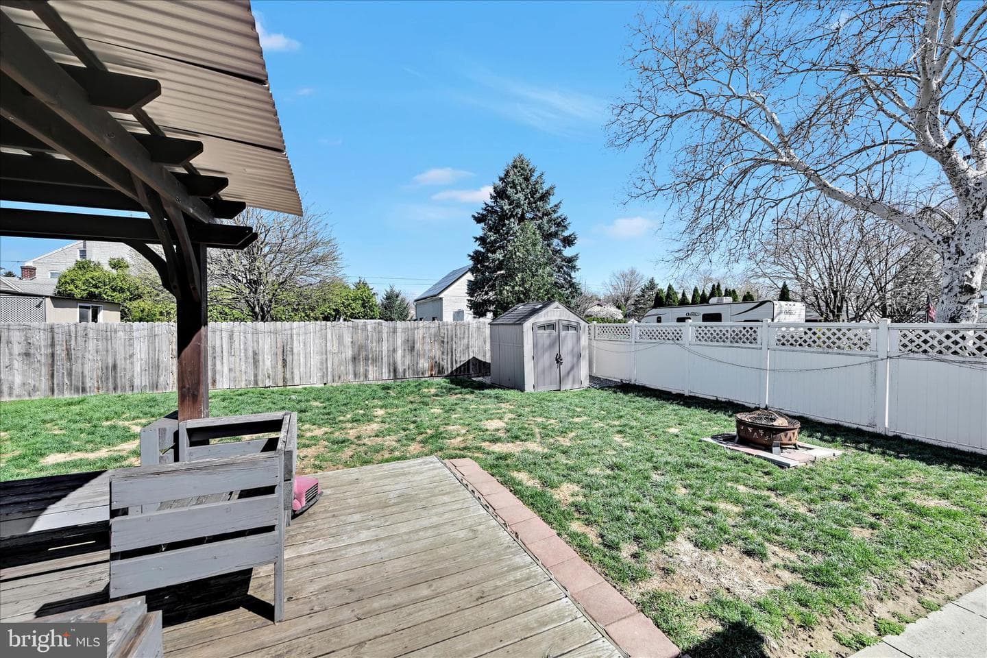 605 E Lehman Street photo 25