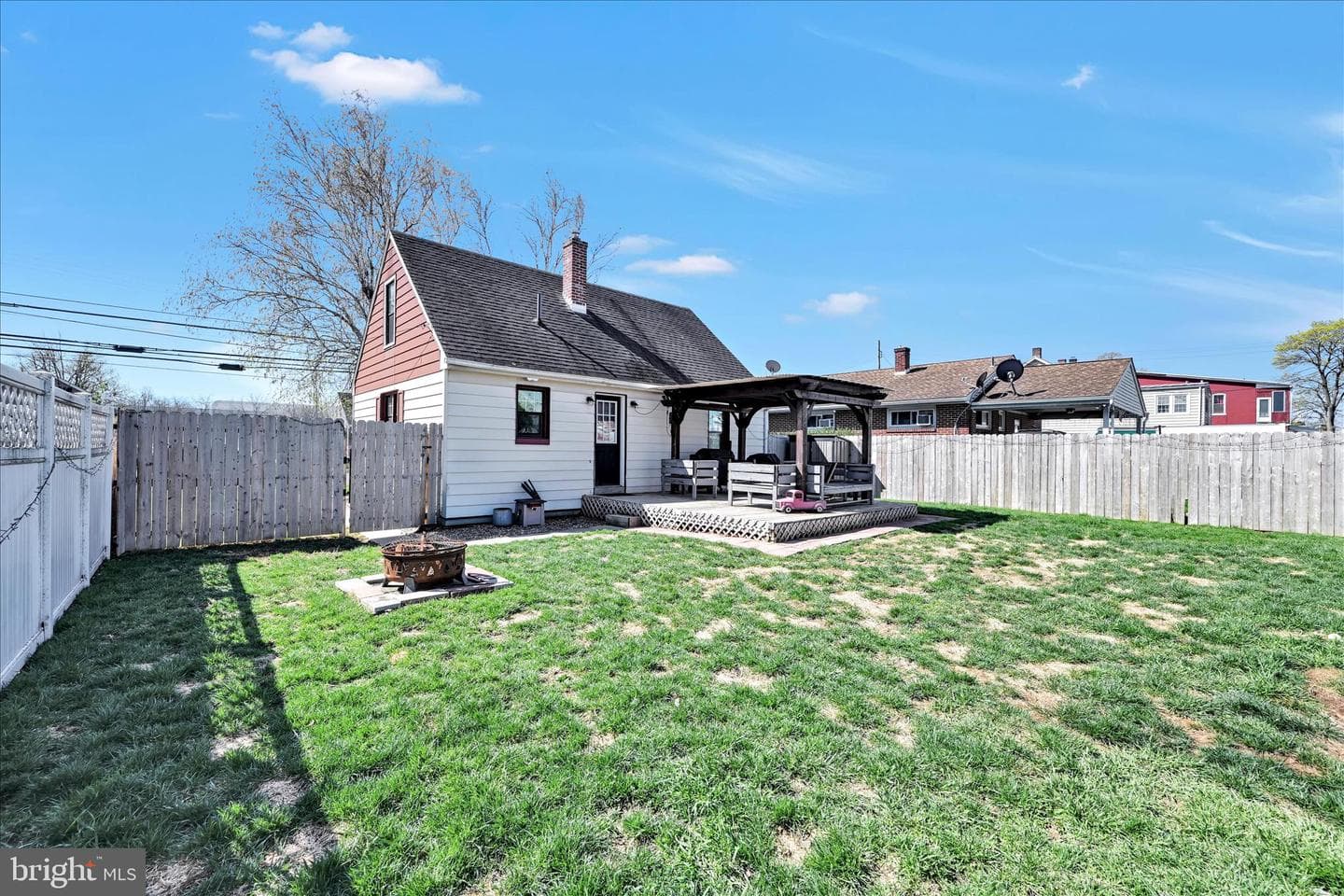 605 E Lehman Street photo 26