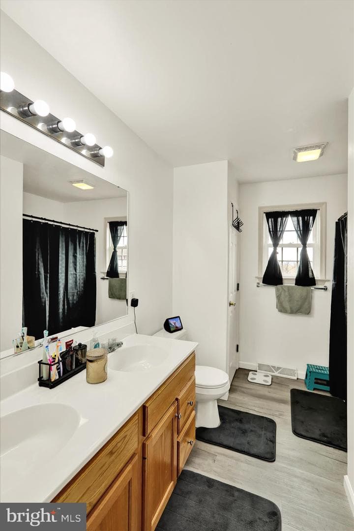 47 Beverly Drive photo 19