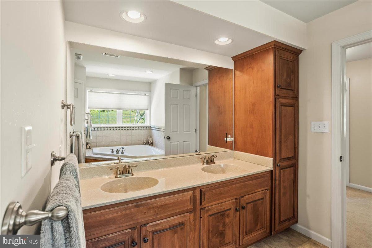 304 Iron Valley Drive photo 44