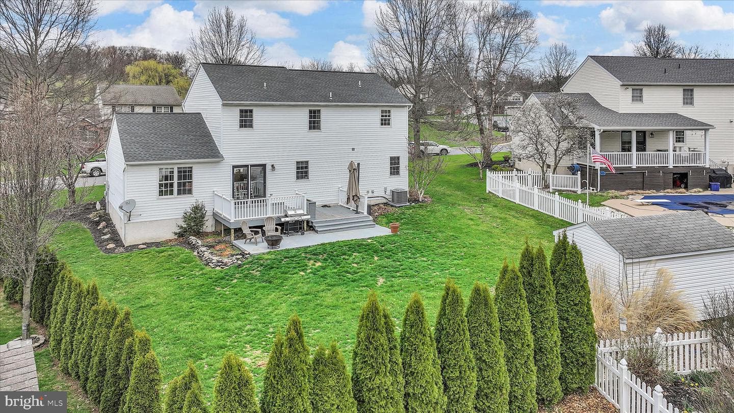 7 N Butterfly Drive photo 42