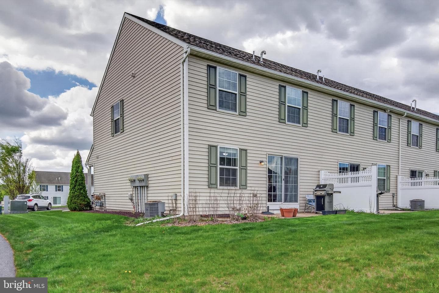553 Brookwood Dr photo 35