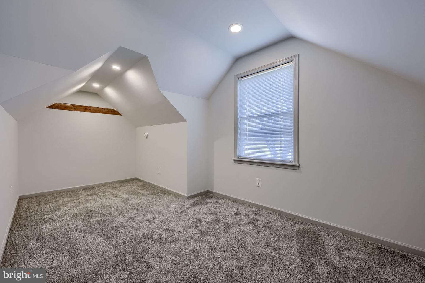 719 Hill Street photo 61