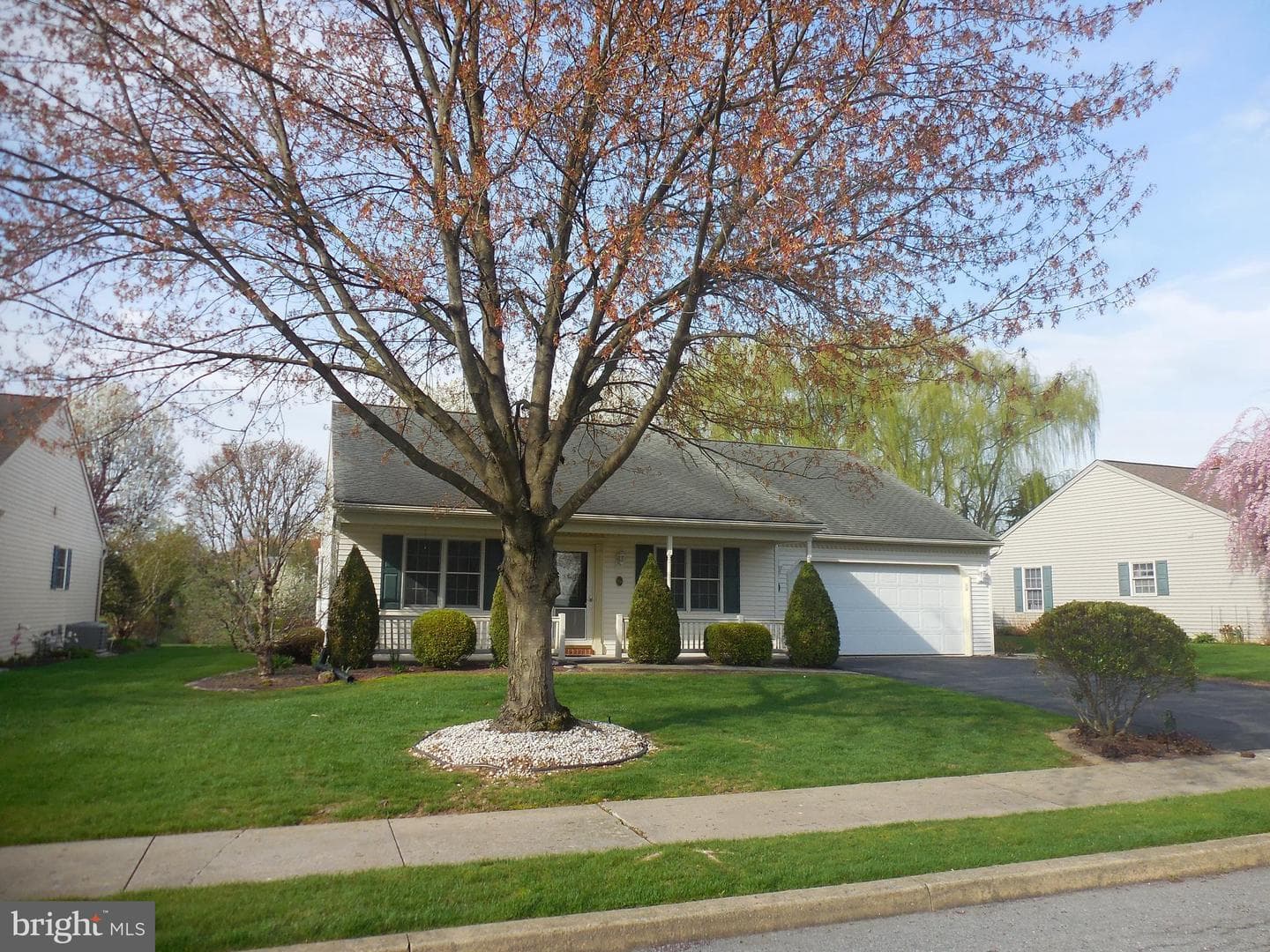 39 Springhouse Drive photo 4