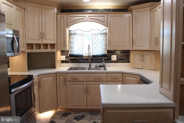 158 N Green Street photo 6